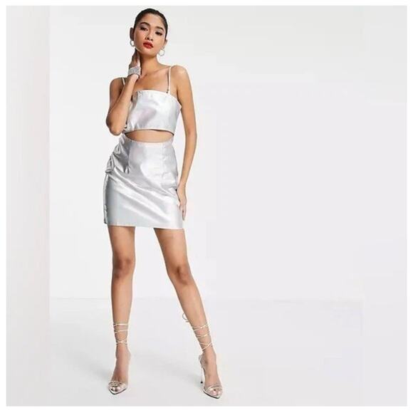 Amy Lynn Gianna Metallic Cut-Out Mini Dress Diamand Straps Silver Iridescent S - Picture 1 of 16